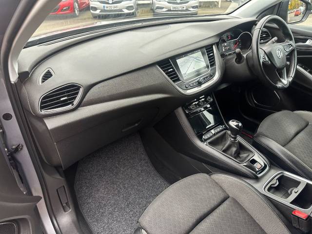 2020 Vauxhall Grandland X 1.2 Turbo SRi Nav 5dr
