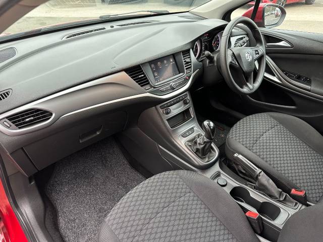 2021 Vauxhall Astra 1.5 Turbo D 105 SE 5dr
