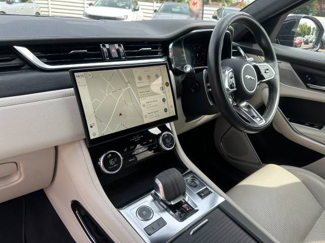 2021 Jaguar F-Pace 2.0 D200 R-Dynamic HSE 5dr Auto AWD