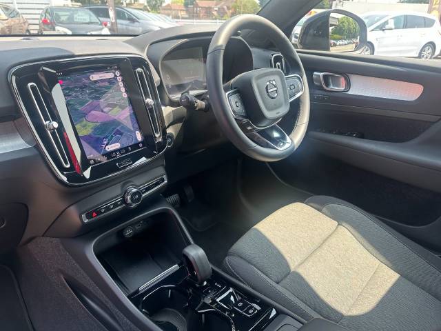 2023 Volvo XC40 2.0 B3 MHEV Plus Dark 5dr DCT Auto