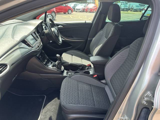 2020 Vauxhall Astra 1.2 Turbo 145 SRi VX-Line Nav 5dr