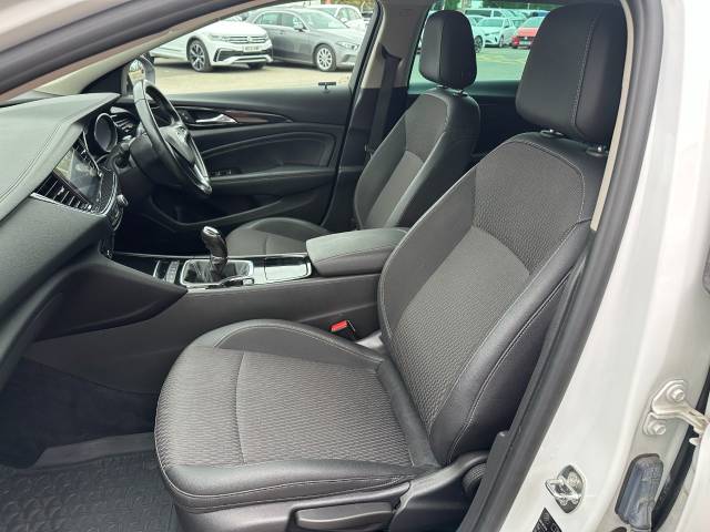 2018 Vauxhall Insignia Country Tourer 2.0 Turbo D 4X4 5dr