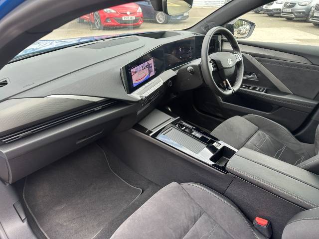 2023 Vauxhall Astra 0.0 115kW Ultimate 54kWh 5dr Auto