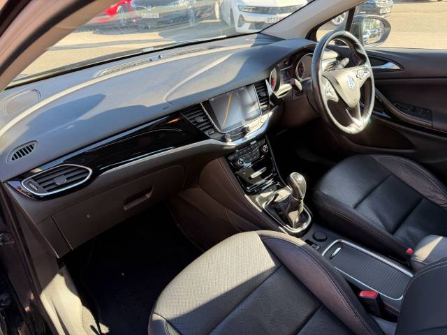 2016 Vauxhall Astra 1.4T 16V 150 Elite Nav 5dr