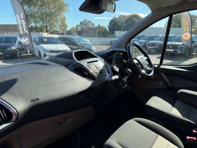 2017 Ford Tourneo Custom 2.0 TDCi 130ps Low Roof 9 Seater Titanium