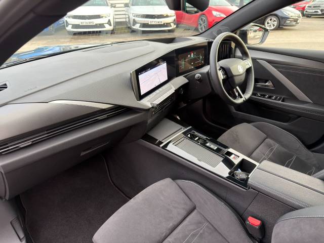 2024 Vauxhall Astra 1.2 Turbo Hybrid 136 Ultimate 5dr MHEV