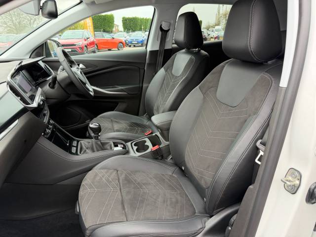 2024 Vauxhall Grandland 1.2 Turbo Ultimate 5dr