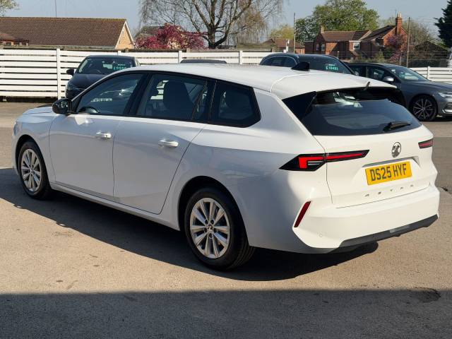 2025 Vauxhall Astra 1.2 Turbo 130 Design 5dr Auto