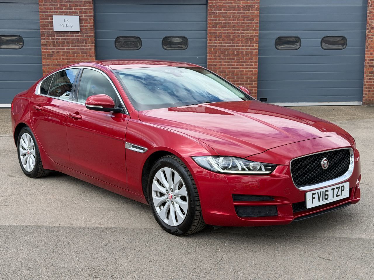 2016 Jaguar XE