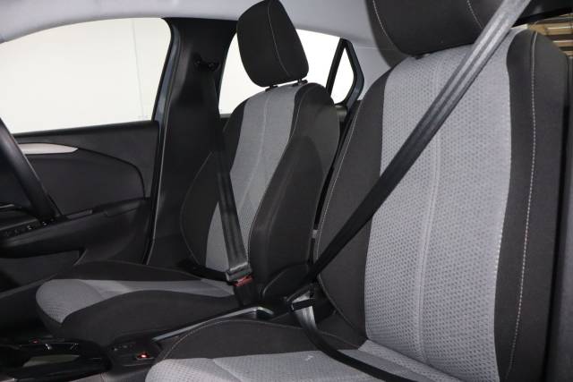 2024 Vauxhall Corsa-E 0.0 100kW Design 50kWh 5dr Auto