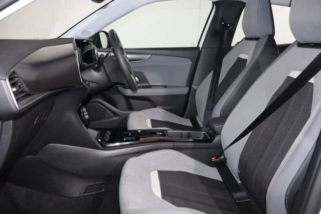 2024 Vauxhall Mokka-e 0.0 100kW Design 50kWh 5dr Auto