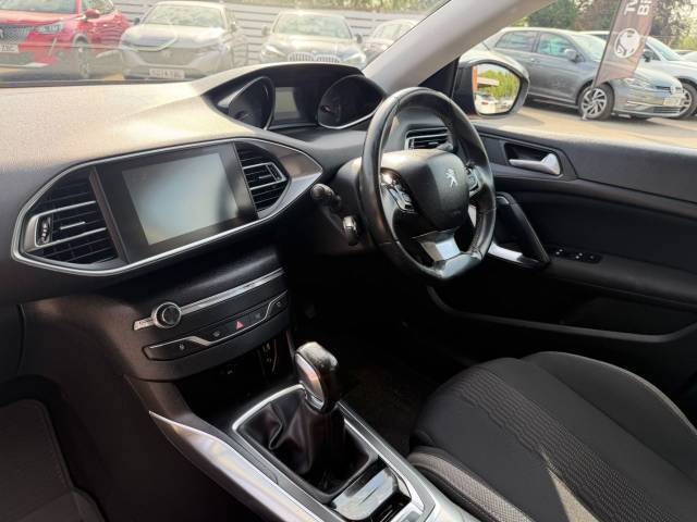 2015 Peugeot 308 1.2 PureTech 110 Active 5dr