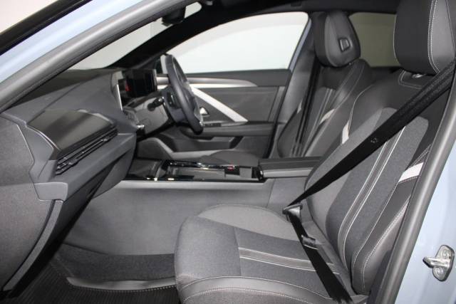 2025 Vauxhall Astra 1.2 Turbo 130 GS 5dr Auto