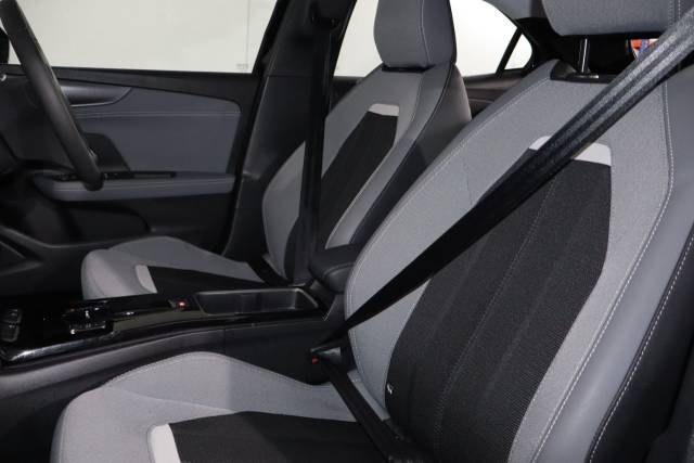 2024 Vauxhall Mokka 0.0 100kW Design 50kWh 5dr Auto