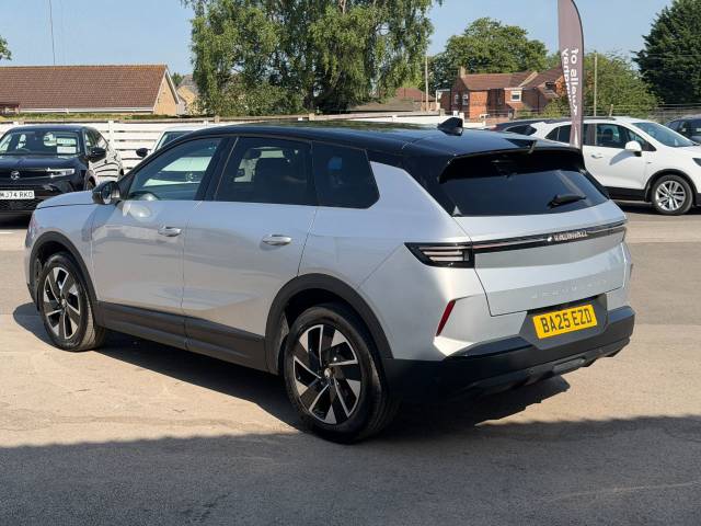 2025 Vauxhall Grandland 1.2 Hybrid 145 Ultimate 5dr e-DCT6