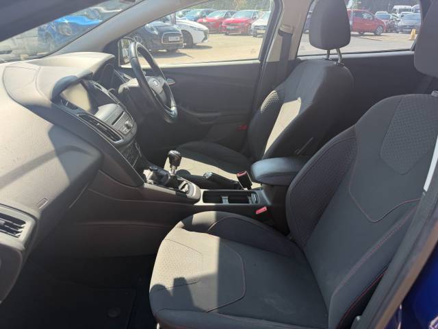 2015 Ford Focus 1.5 TDCi 120 Zetec S 5dr