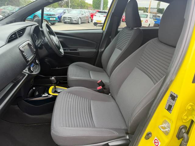 2017 Toyota Yaris 1.5 Hybrid Yellow Edition 5dr CVT