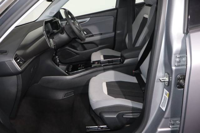 2024 Vauxhall Mokka-e 0.0 100kW Design 50kWh 5dr Auto