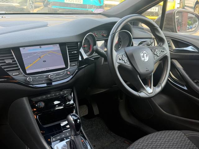 2017 Vauxhall Astra 1.4T 16V 150 SRi Nav 5dr Auto