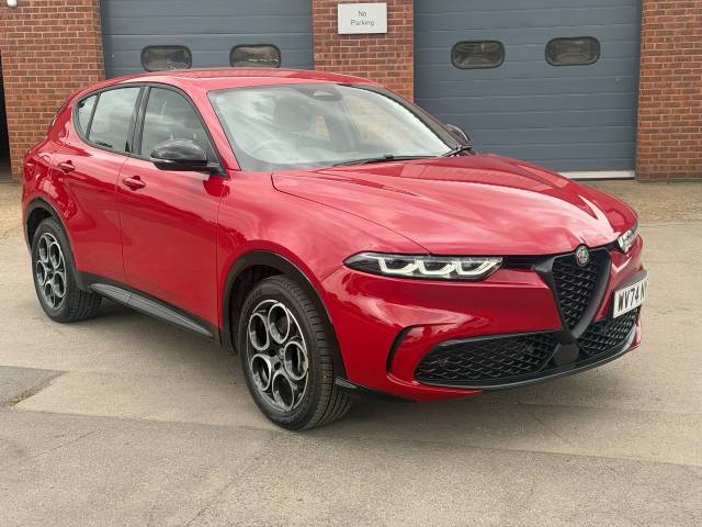 Alfa Romeo Tonale 1.5 MHEV Sprint 5dr Auto Hatchback Petrol Red