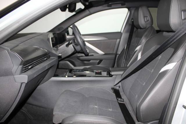 2025 Vauxhall Astra 1.2 Turbo Hybrid 145 Ultimate 5dr e-DCT6