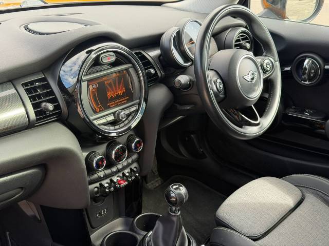 2014 Mini Hatchback 1.5 Cooper 3dr