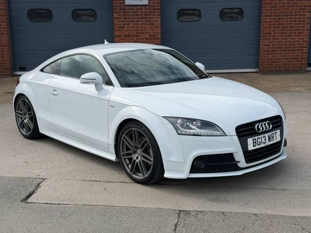 Audi TT 2.0T FSI Black Edition 2dr Coupe Petrol White