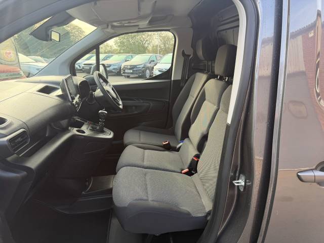 2023 Vauxhall Combo Cargo 2300 1.5 Turbo D 100ps H1 Pro Van