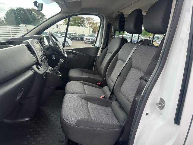 2020 Renault Trafic 2.0 SL28 ENERGY dCi 120 Business 9 Seater