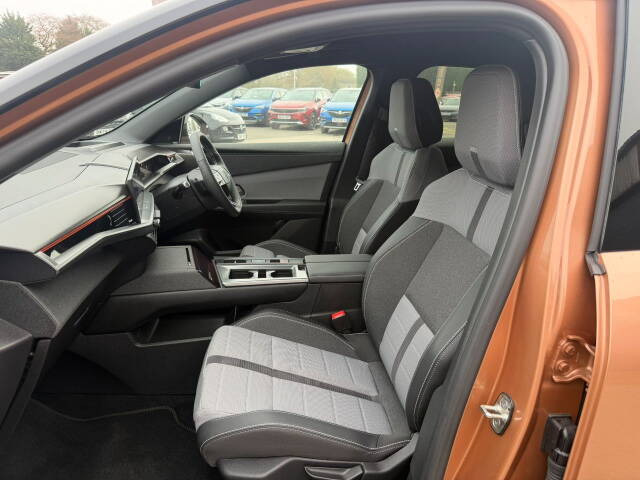 2025 Vauxhall Grandland 1.2 Hybrid 145 Ultimate 5dr e-DCT6