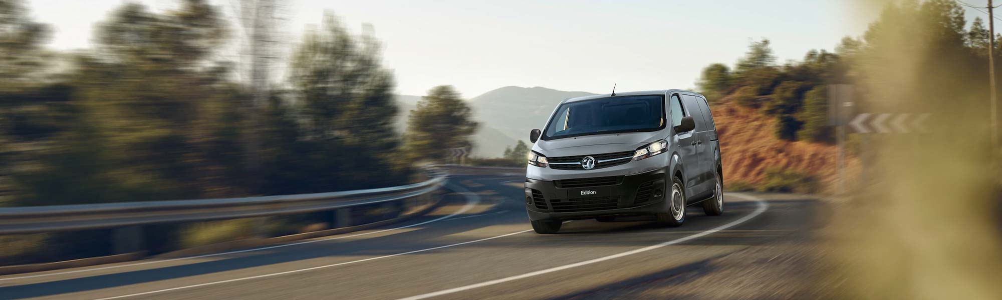 vauxhall-vans vivaro Banner